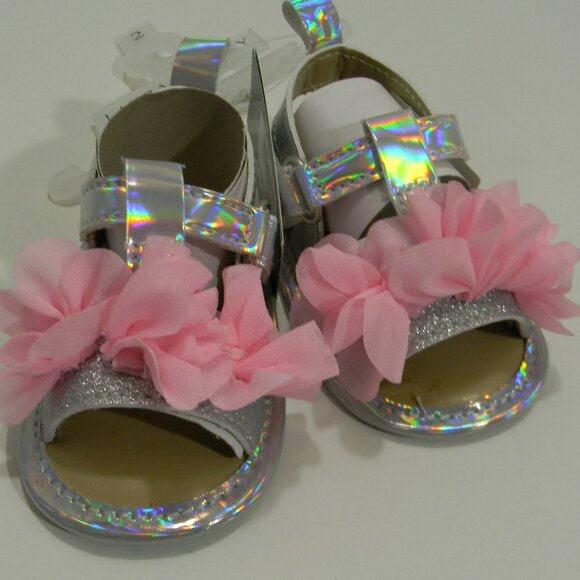 Laura Ashley Other - Laura Ashley Infant Sandals Baby Crib Shoes Pink Silver NWT Size 2 (3-9 mos)